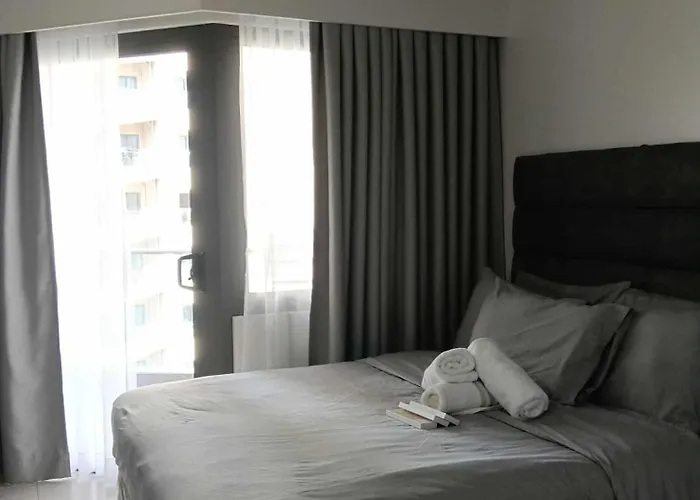 Hotel Tambuli Tower D